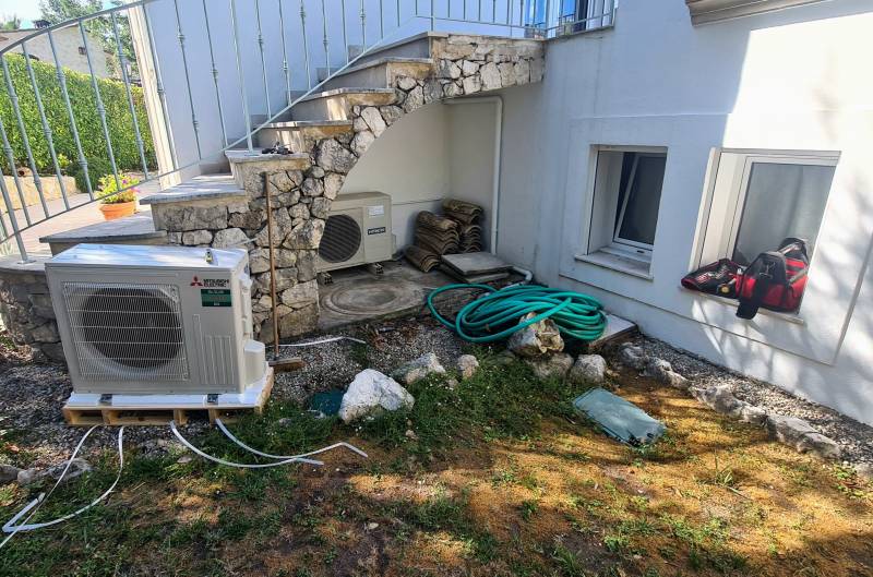 Remplacement et installation de système de climatisation MITSUBISHI dans une villa à Vence quartier de la Sine